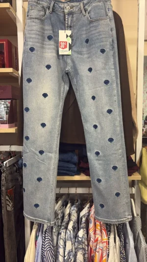 Pixel jeans